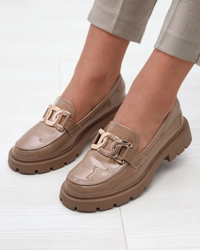 Світло-коричневі лаковані мокасини для жінок Pogola- Footwear