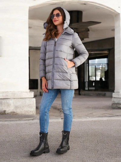 Жіноча зимова куртка Royalfashion з стьоганням