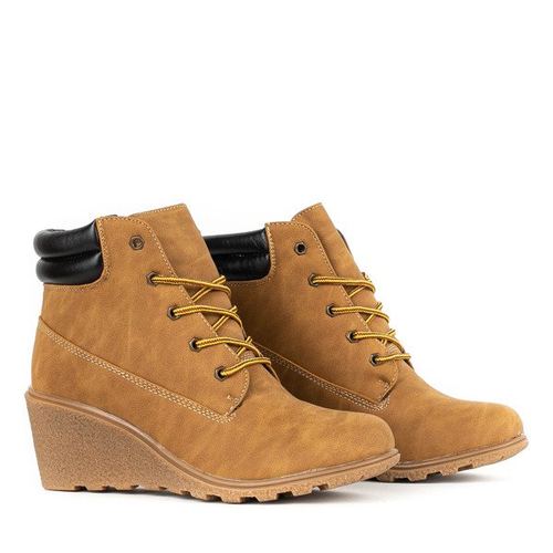 Коричневі ботинки з чорною вставкою Marona - Взуття