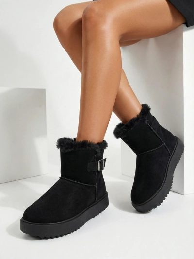 Royalfashion Kurze Damenstiefel im Schneestiefel-Stil Winter Crest