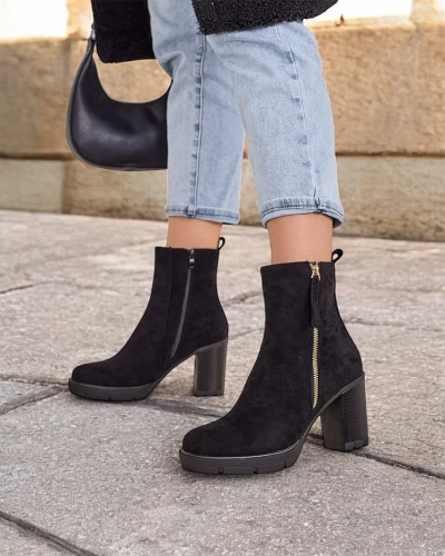 Royalfashion Damen Stiefeletten auf einem Pfosten Igges