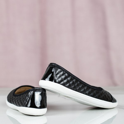 Schwarzer Slip-On mit gestepptem Fatima-Obermaterial - Schuhe