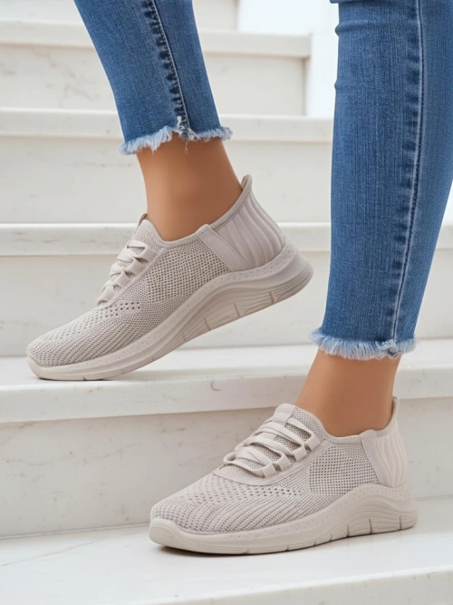 Royalfashion Жіночі текстильні спортивні черевики на резинці Arrate