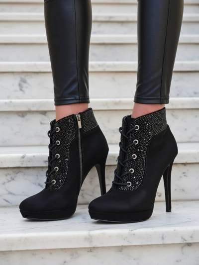Royalfashion Damen Stiefeletten mit Absatz und Strass Efelolo