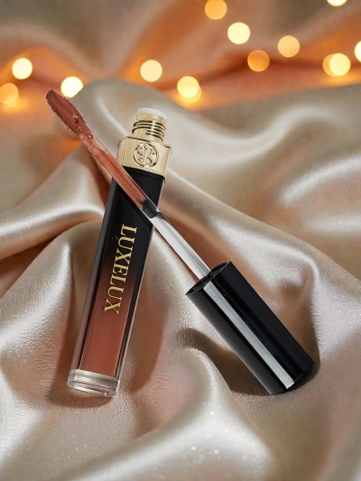 Flüssiger Lippenstift in der Farbe Everyday