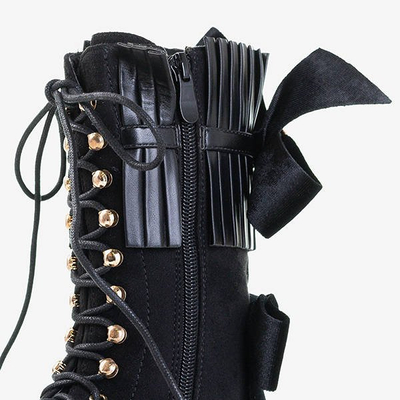 Schwarze Damenstiefel mit Farida-Ornamenten - Schuhe