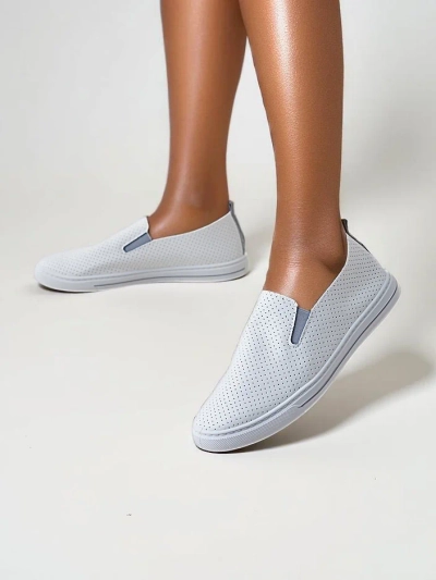 Royalfashion Damen perforierte Slipper Eppes