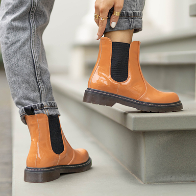 Orange Lackstiefel Lensi- Footwear