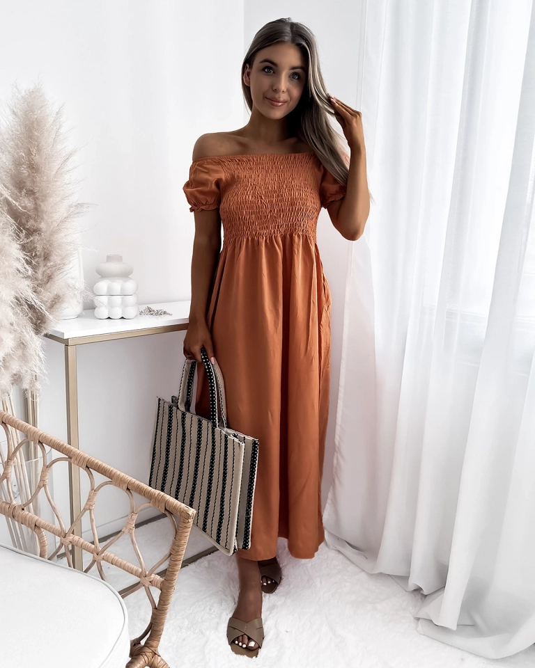 Kamelfarbenes langes Damenkleid a'la hiszpanka- Kleidung