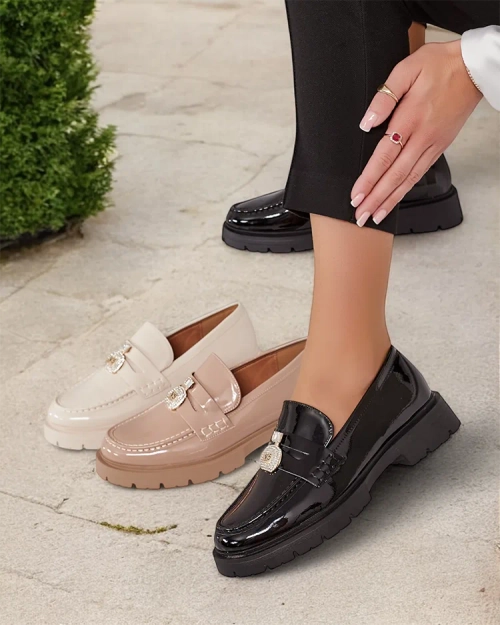 Royalfashion Жіночі лаковані мокасини Bemies