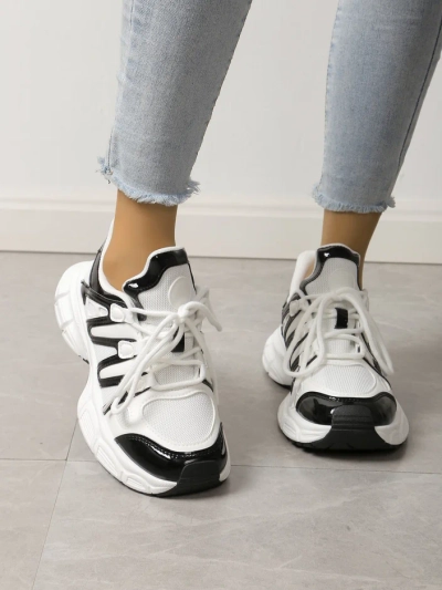 Royalfashion Damen sportliche Sneakers auf dickerer Sohle Loness