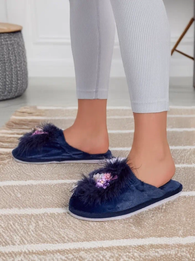 Royalfashion Damen-Fellhausschuhe mit Blumen Ederra