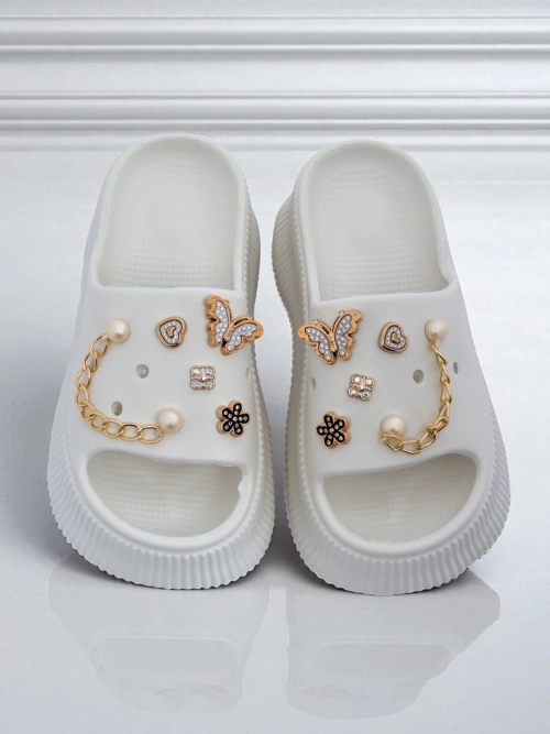 Royalfashion Жіночі гумові сандалі з прикрасами Slash Glam