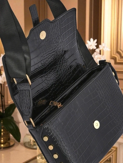 Royalfashion Lackierte kleine Damenhandtasche aus Kunstleder Nexa Vale