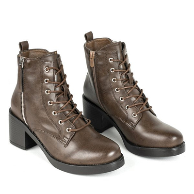 Braune Stiefeletten an einem höheren Pfosten Fanilla - Footwear