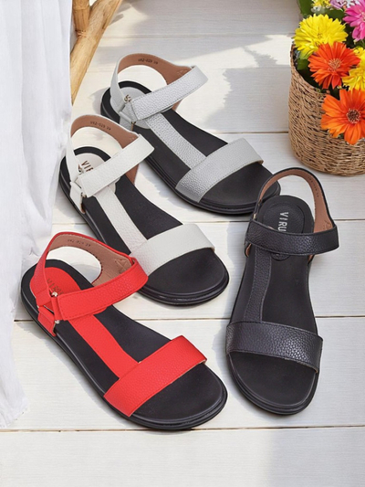 Royalfashion Damensandalen mit flacher Sohle Lillia