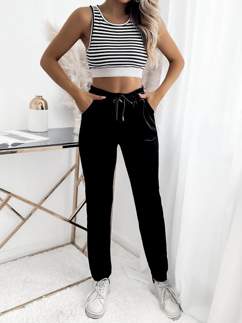 Жіночі велюрові спортивні костюми чорного кольору PLUS SIZE- Одяг