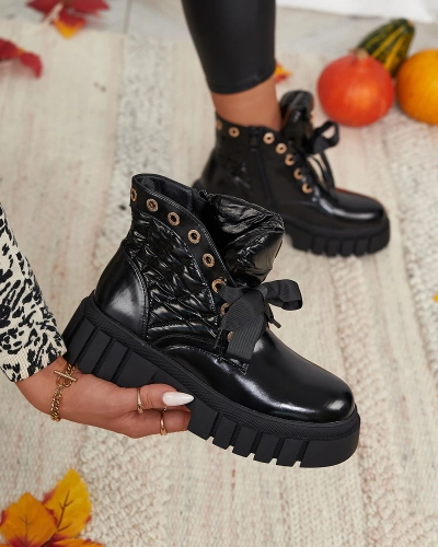 Royalfashion Gesteppte schwarze Damenstiefel von Alefro