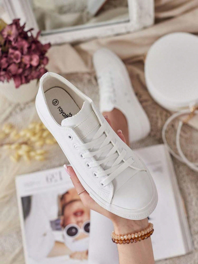 Aurelia Bianche – weiße Royalfashion Sneakers aus Kunstleder, flach
