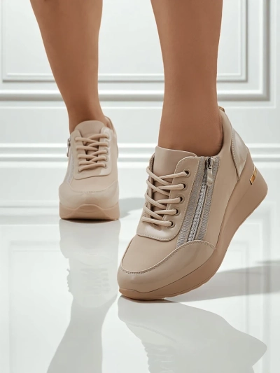 Damen-Sneakers mit Keilabsatz HeraBea beige aus Öko-Leder 6,5 cm mit Reißverschluss