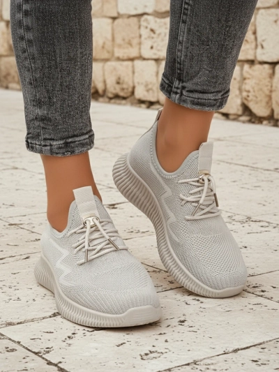 Aurelia Bianca - weiße Damen-Sneakers von Royalfashion mit flacher Sohle