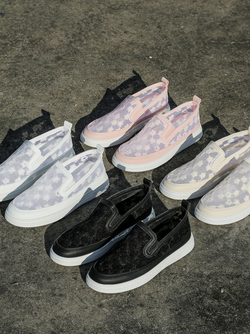 Royalfashion Жіночі мереживні мокасини з квітами Emzos