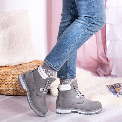 Graue Stiefel mit North Land-Isolierung - Schuhe
