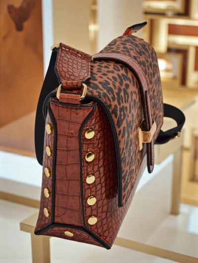 Lackierte kleine Damenhandtasche aus Öko-Leder Panthere Mist