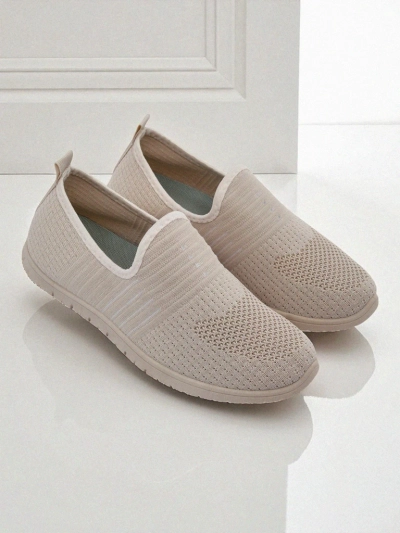 Beige Damen-Slip-Ons Callista - leichte Stoffschuhe mit flacher Sohle