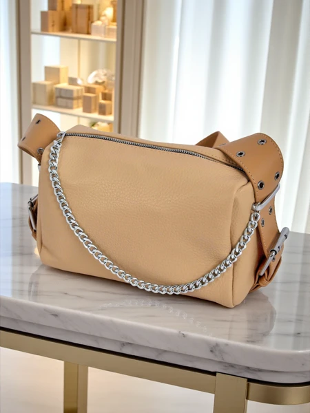 Royalfashion Kleine Damenhandtasche aus Öko-Leder Ivy Grace