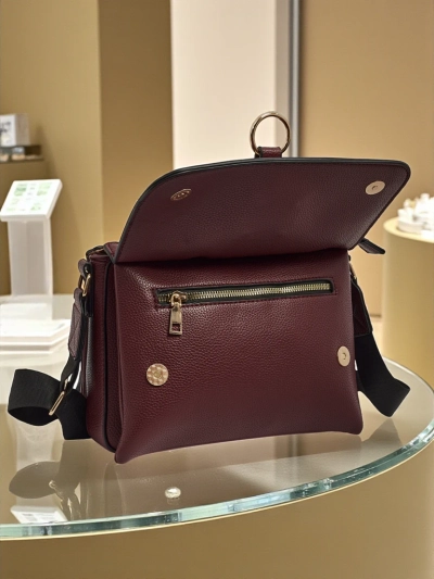 Burgunderrote Elena Handtasche aus Öko-Leder