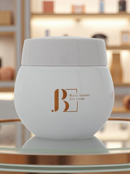 Luxelux White Bandage Feuchtigkeitsspendende Augencreme mit Retinol