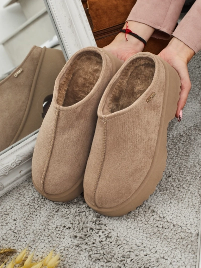 Kurze Damenstiefel a'la Schneestiefel mit Fell Noelina