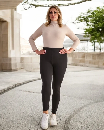 Schwarze klassische Damen-Leggings mit Isolierung GROSSE GRÖSSE - Kleidung