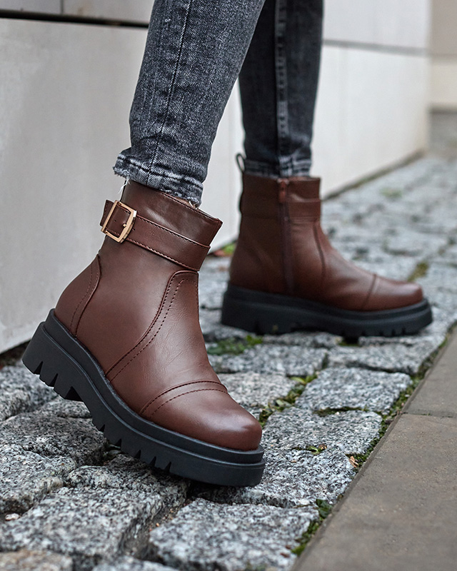 Dunkelbraune Damenstiefel mit Schnalle Utilas - Footwear