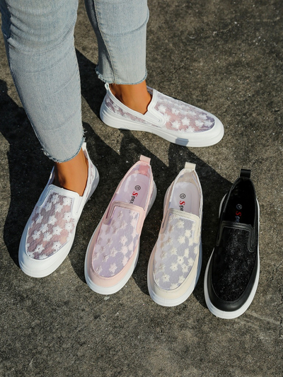 Royalfashion Damenschlüpfschuhe aus Netzstoff mit Blumen Emzos