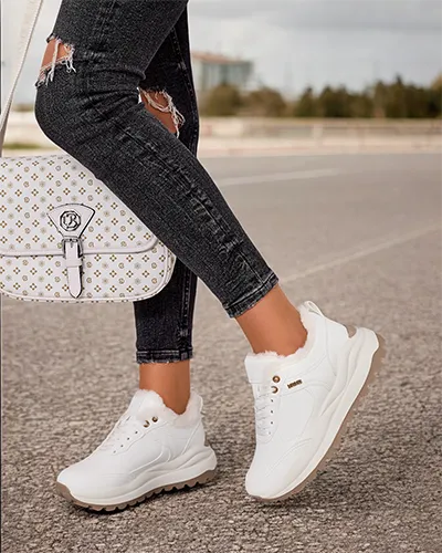 Жіночі утеплені кросівки Royalfashion Ruffi