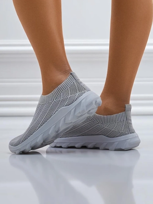 Жіночі снікерси голубино-сірі Silvana - зручне взуття сліпони для міста