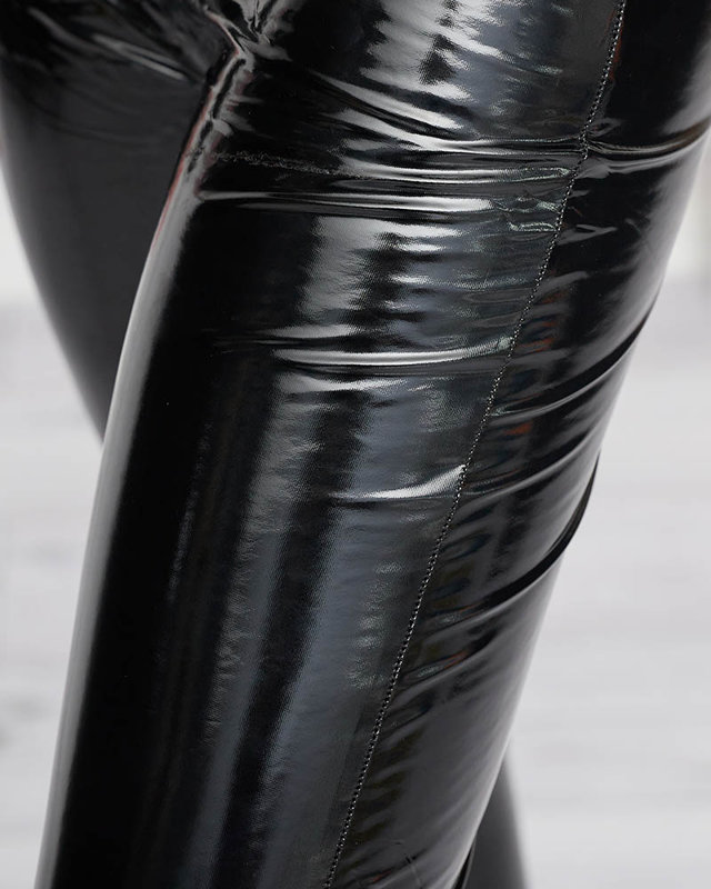 Schwarze Damen-Leggings aus Vinyl - Kleidung