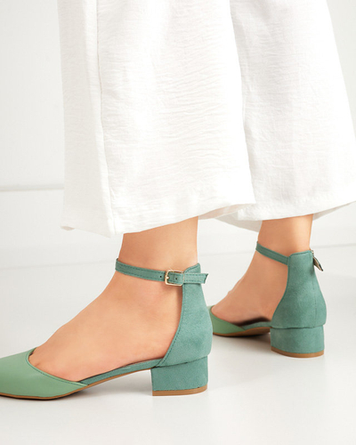 Grüne Damensandalen auf dem unteren Pfosten Areda - Schuhe