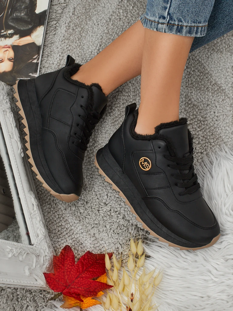 Royalfashion Warmed women's sneakers with fur Casot