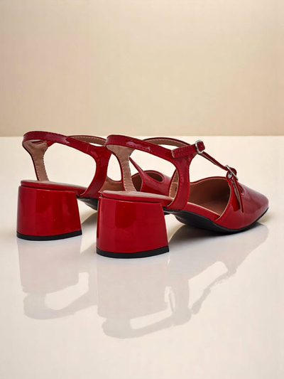 Royalfashion Damenschuhe mit niedrigem Absatz und dekorativen Riemchen Lollita