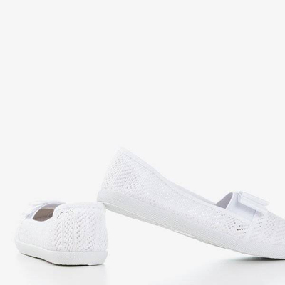 OUTLET Білі ажурні кросівки з бантиком Nadin - Взуття