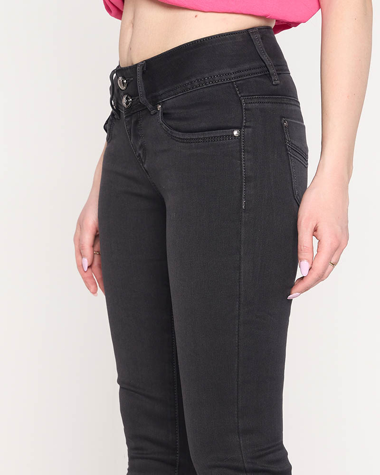 Klassische schwarze Damenjeans mit niedriger Taille - Kleidung