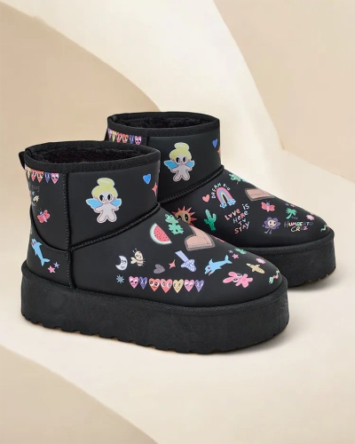 Royalfashion Kurze Schneestiefel im Stil für Frauen mit Hanaga-Aufklebern