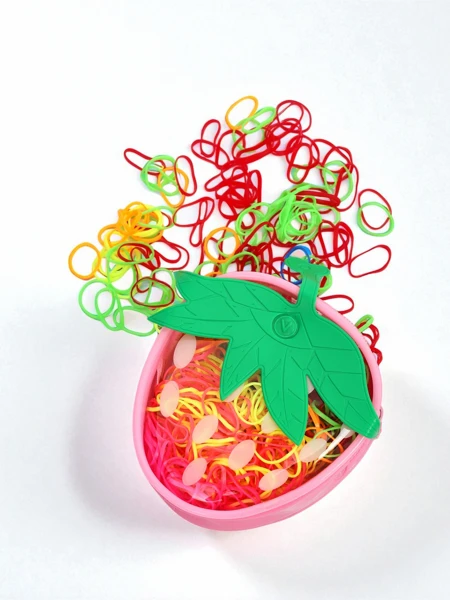 Royalfashion Mehrfarbige Silikon-Haargummis Erdbeere