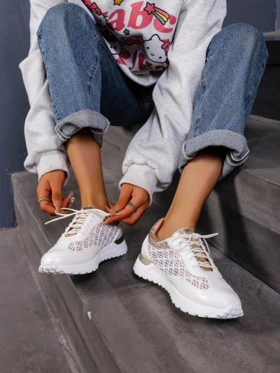 Royalfashion Perforierte Damensneaker Ellos