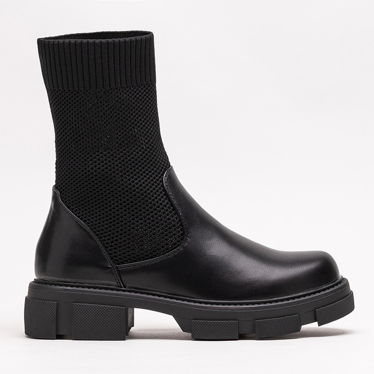 Schwarze durchbrochene Damenstiefeletten von Roibu - Schuhe