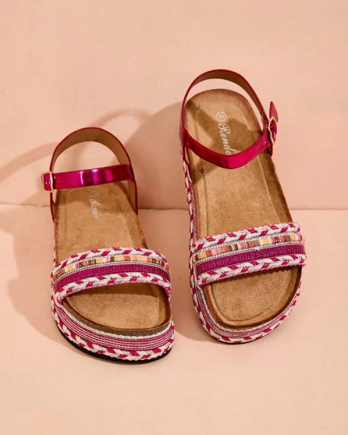 Жіночі вишиті босоніжки Royalfashion