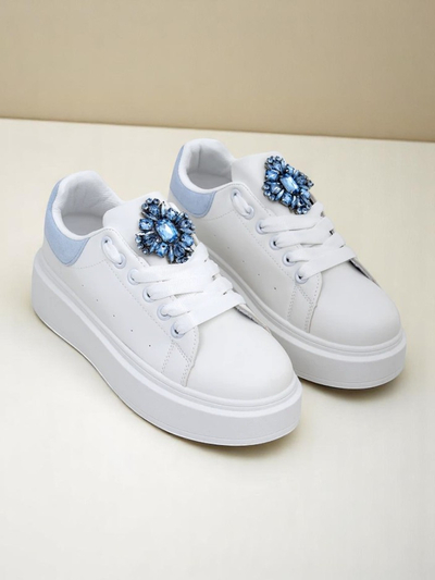 Aurelia Bianco – Weiße Damen-Plateau-Sneakers mit Glamour-Verzierung